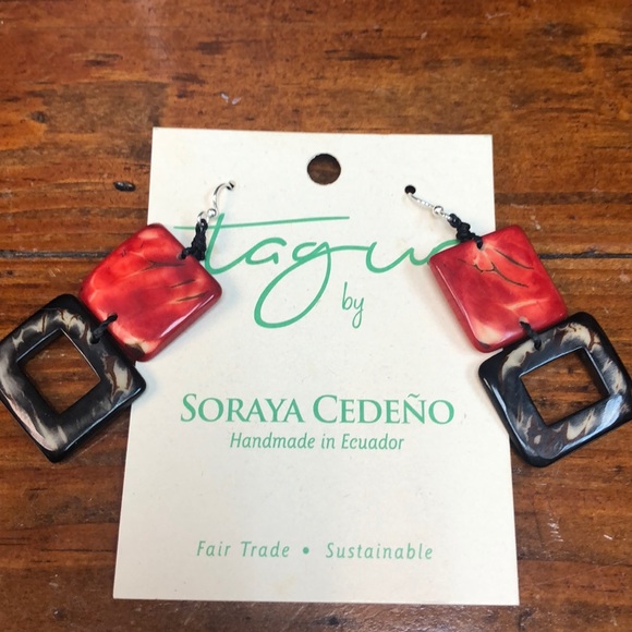 Red and black Tagua Nut Earrings - Picture 5 of 5